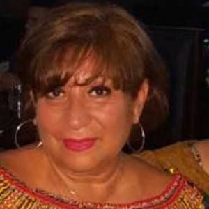 Meet your Posher, Nela